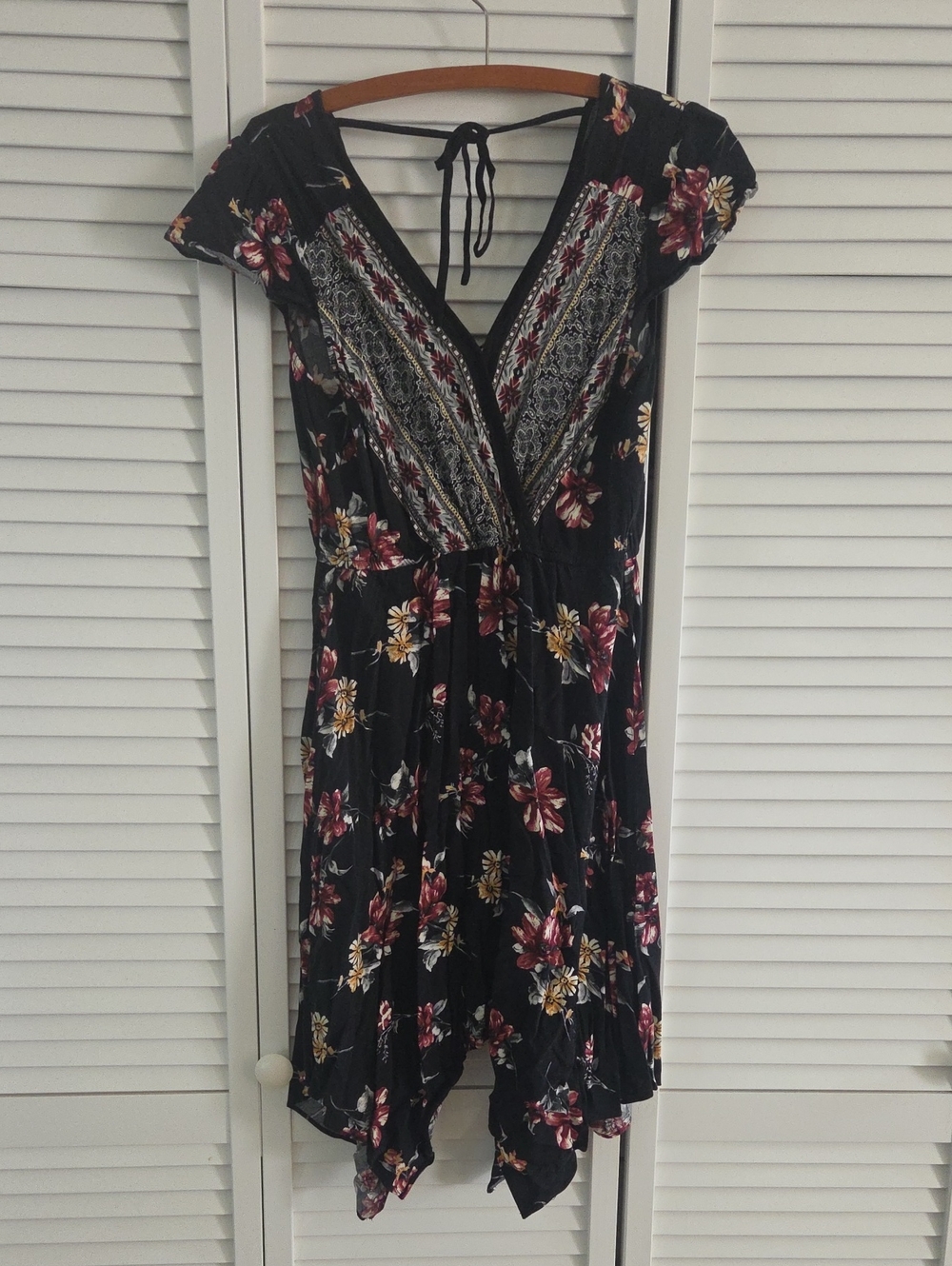 Xhilaration Black Floral Asymmetrical V-Neck Dress with Tie Back